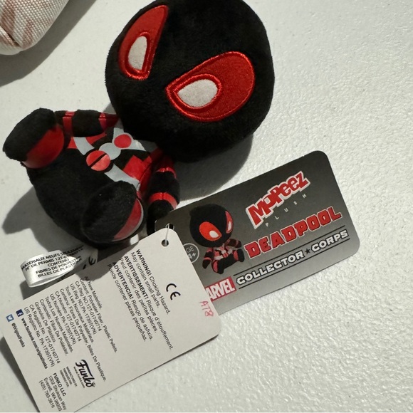 5/$25 Deadpool Mopeez Plush NWT - Picture 2 of 4